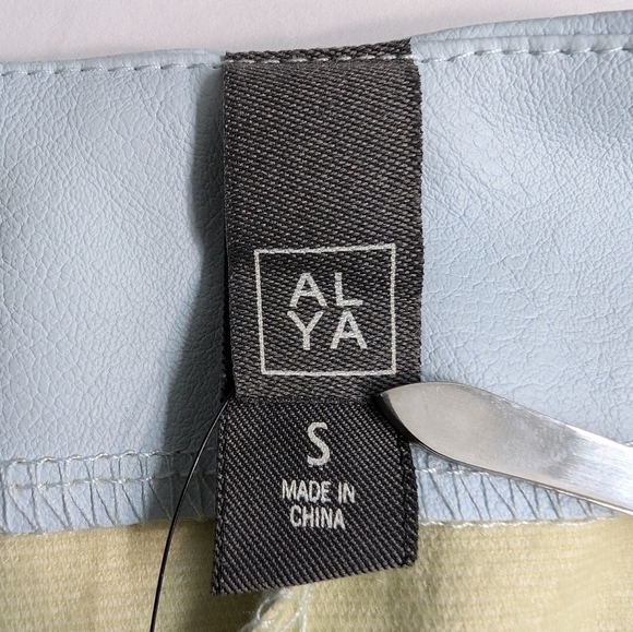 Francesca’s Paige Vegan Leather Light Blue Side Buckle Mini Skirt S - Picture 8 of 16